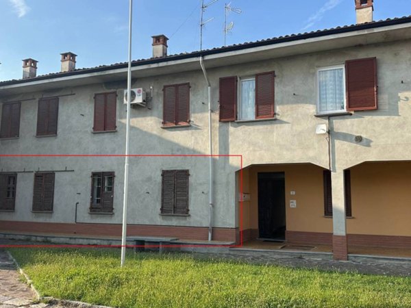 appartamento in vendita a Suardi