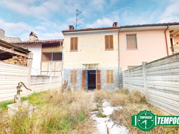 casa indipendente in vendita a Suardi