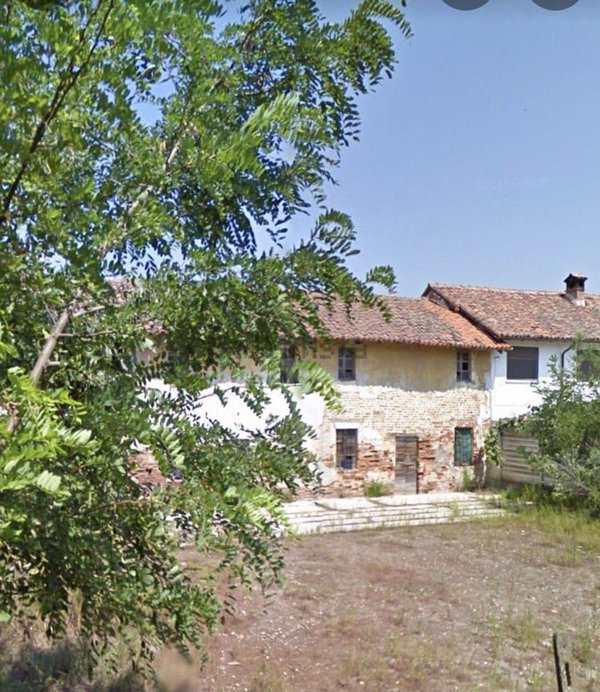 casale in vendita a Suardi