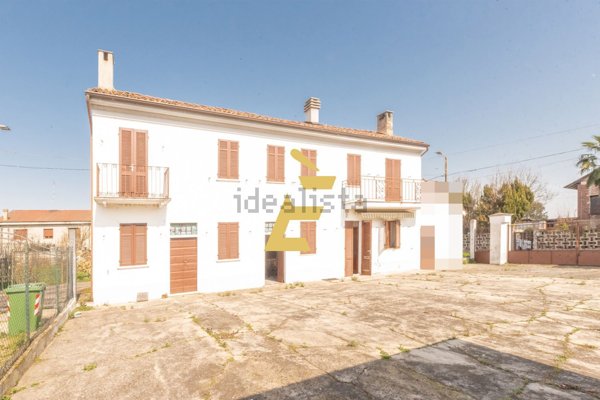 casa indipendente in vendita a Suardi