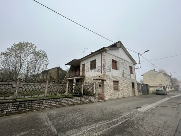casa indipendente in vendita a Suardi