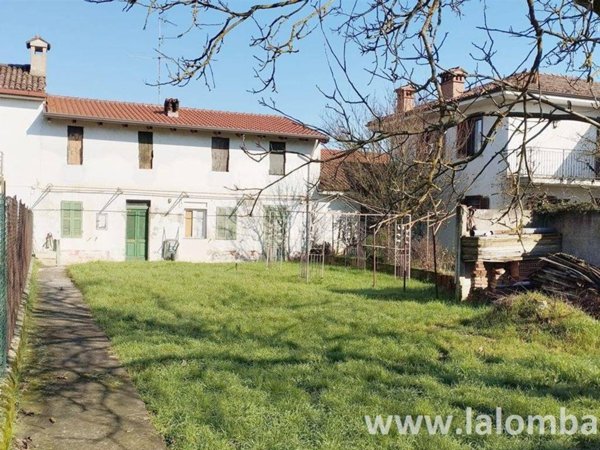 casa indipendente in vendita a Suardi