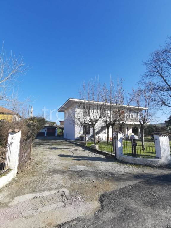 casa indipendente in vendita a Torrazza Coste