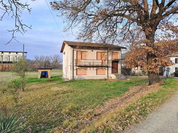 casa indipendente in vendita a Torrazza Coste in zona Pragate