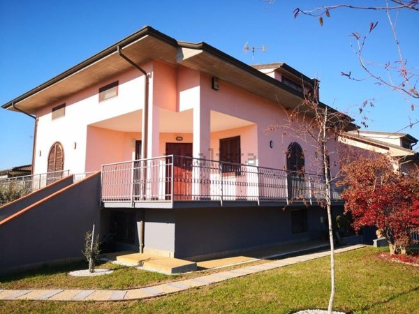 casa indipendente in vendita a Torrazza Coste