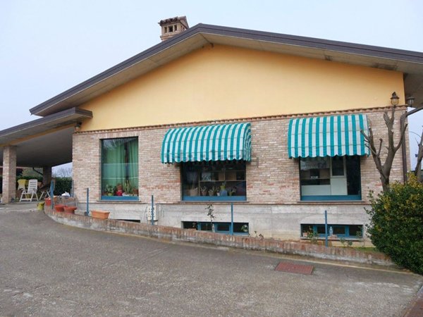 casa indipendente in vendita a Torrazza Coste