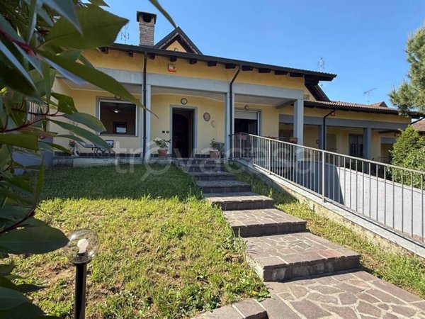 casa indipendente in vendita a Torrazza Coste