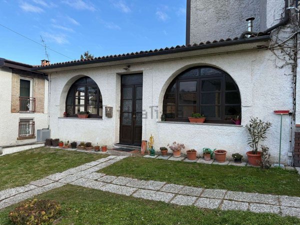 casa indipendente in vendita a Torrazza Coste in zona Barisonzo