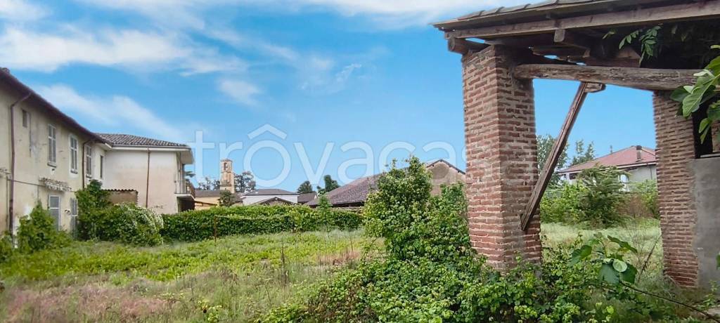 casa indipendente in vendita a Torre Beretti e Castellaro in zona Torre Beretti