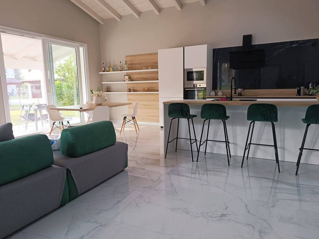 casa indipendente in vendita a Torre d'Arese