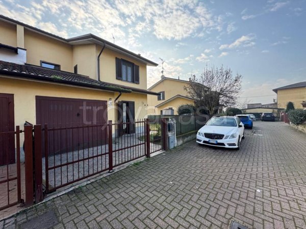 casa indipendente in vendita a Torre d'Arese