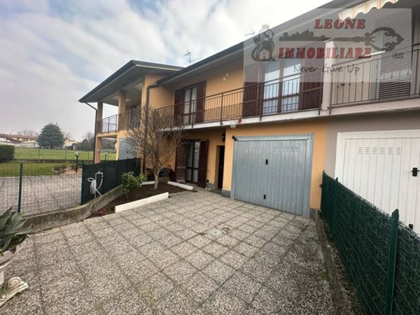 casa indipendente in vendita a Torre d'Arese