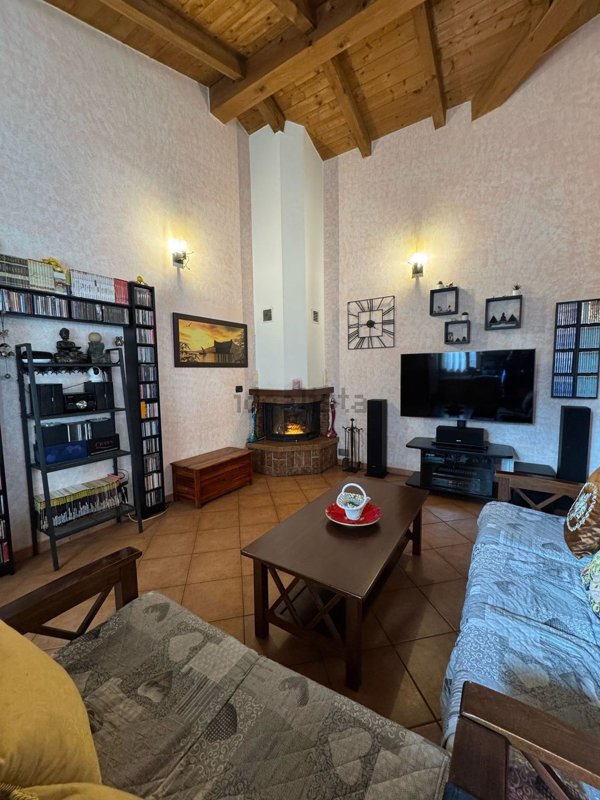 casa indipendente in vendita a Torre d'Arese