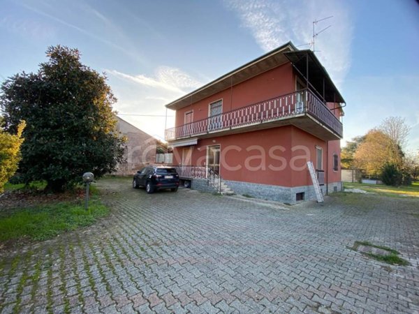 casa indipendente in vendita a Torre d'Arese