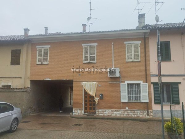 casa indipendente in vendita a Torre de' Negri