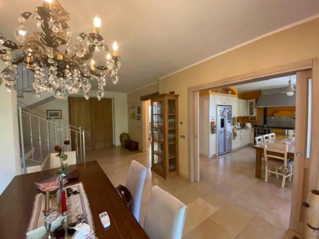 casa indipendente in vendita a Torre d'Isola