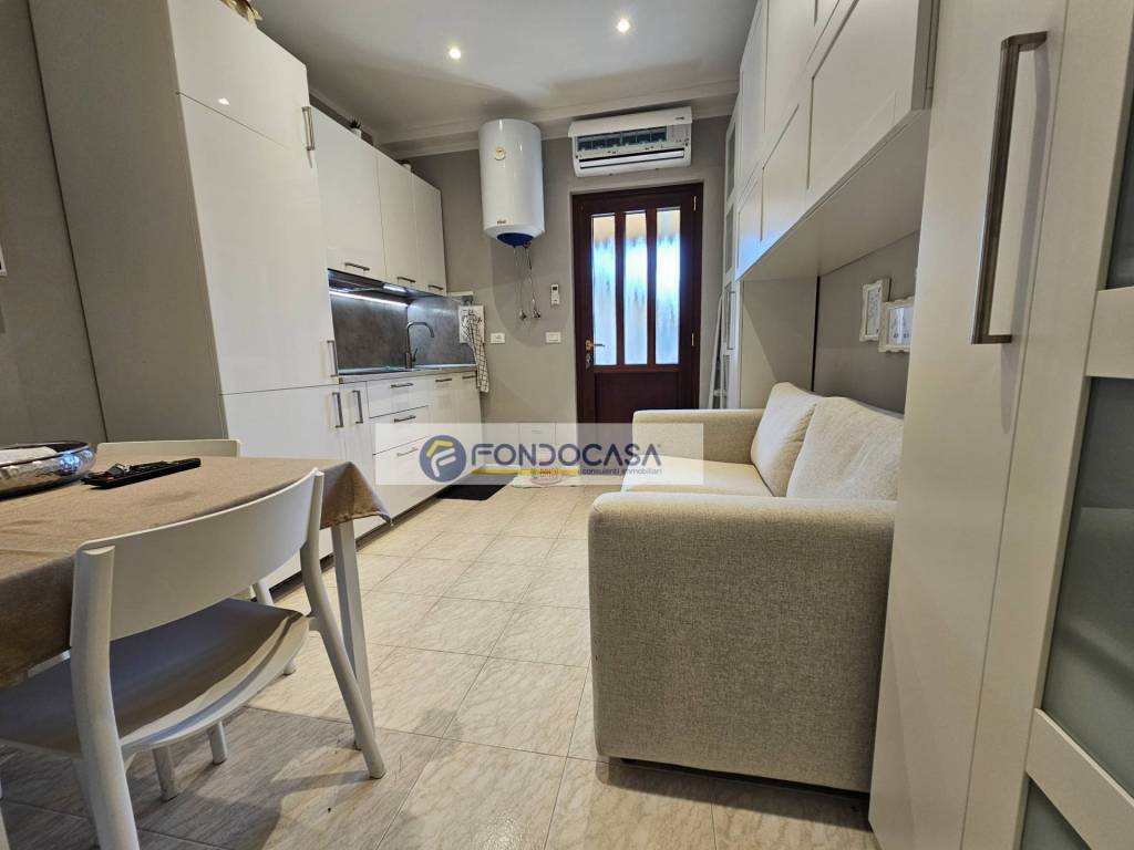 appartamento in vendita a Torre d'Isola in zona Massaua