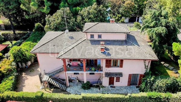 casa indipendente in vendita a Torre d'Isola in zona Massaua