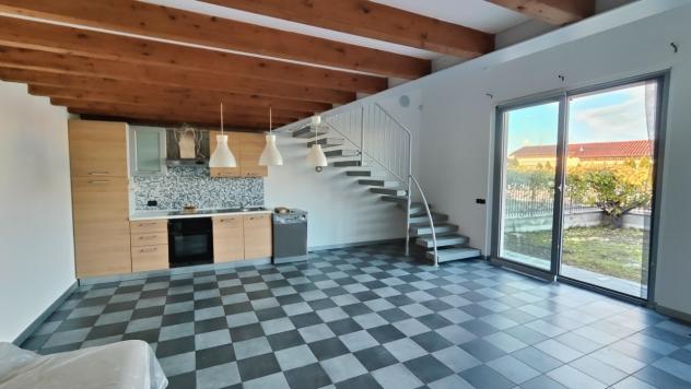 appartamento in vendita a Torre d'Isola in zona Casottole