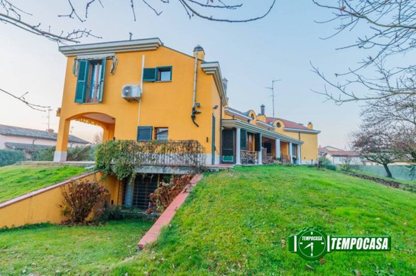 casa indipendente in vendita a Torre d'Isola