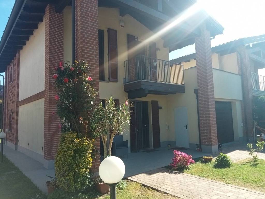 casa indipendente in vendita a Torre d'Isola