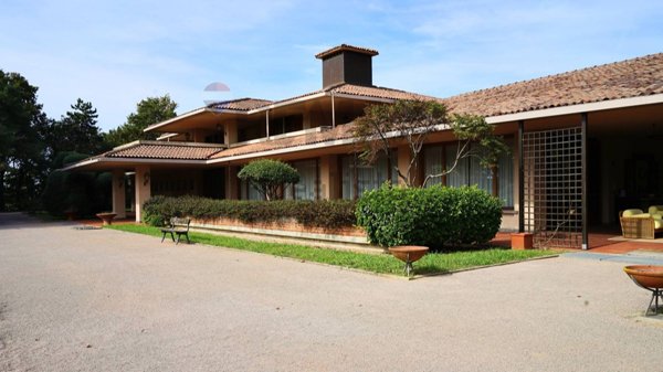 casa indipendente in vendita a Torre d'Isola in zona San Varese
