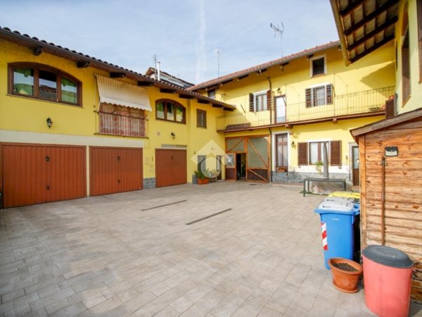 casa indipendente in vendita a Lombardore