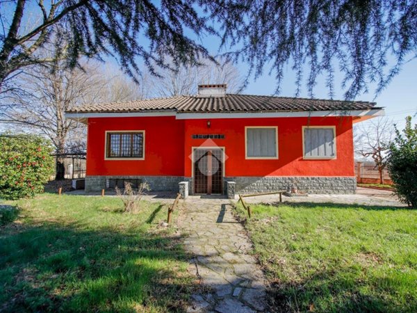 casa indipendente in vendita a Lombardore