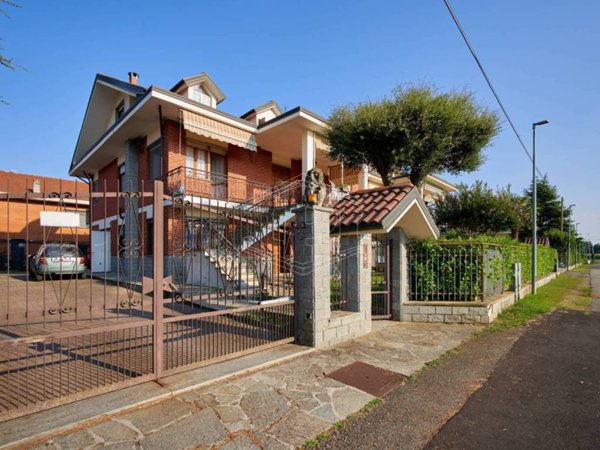 casa indipendente in vendita a Lombardore