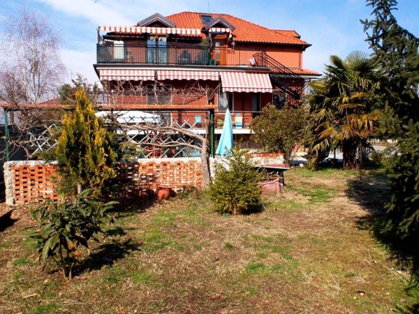 casa indipendente in vendita a Lombardore