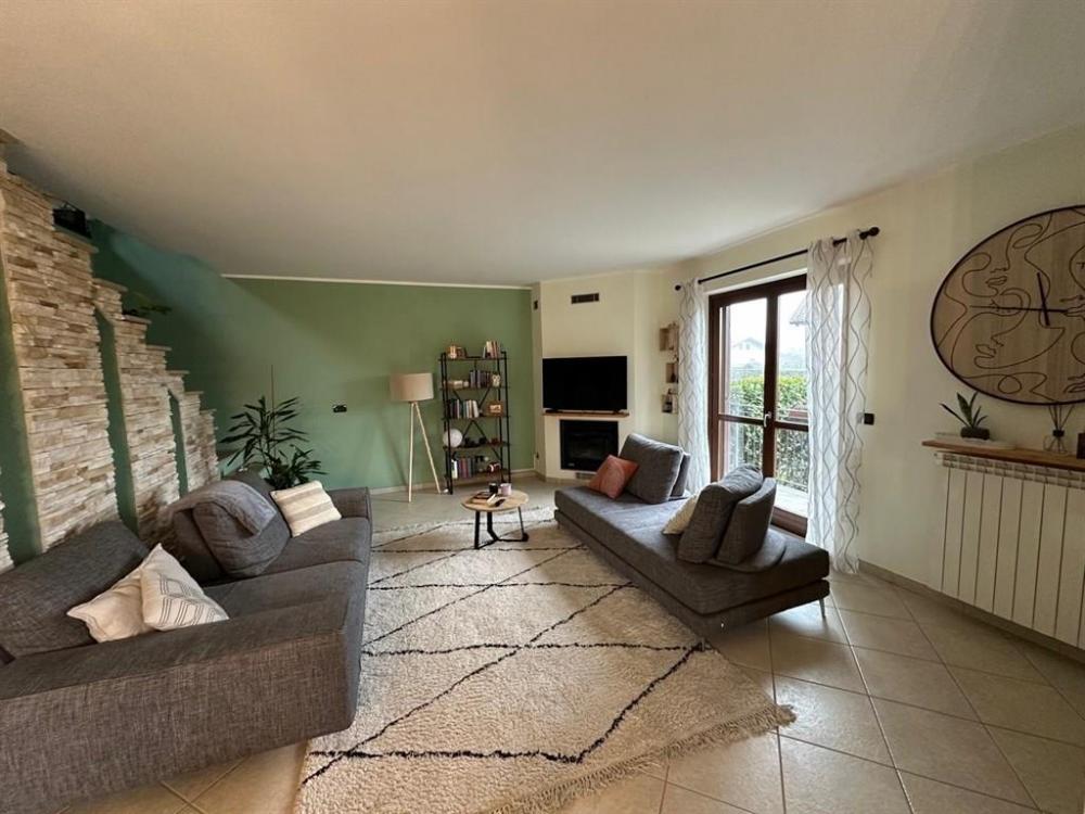 casa indipendente in vendita a Lombardore