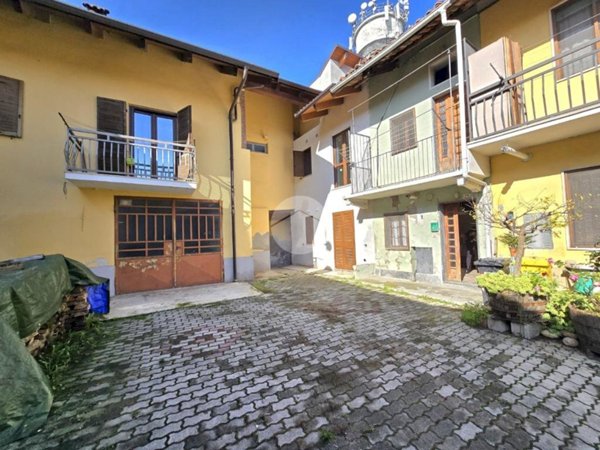 casa semindipendente in vendita a Lombardore