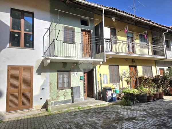 casa semindipendente in vendita a Lombardore
