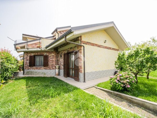 casa indipendente in vendita a Lombardore