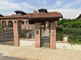 casa indipendente in vendita a Lombardore