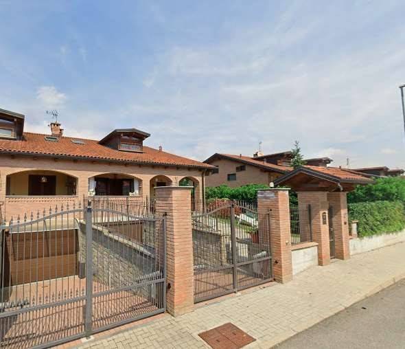 casa indipendente in vendita a Lombardore