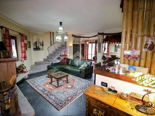 casa indipendente in vendita a Lombardore