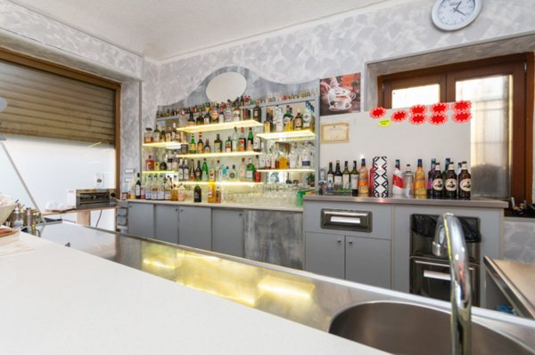 locale commerciale in vendita a Lombardore