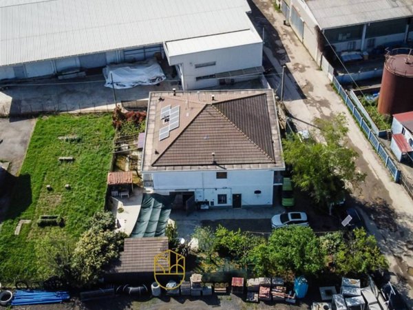 casa indipendente in vendita a Lombardore