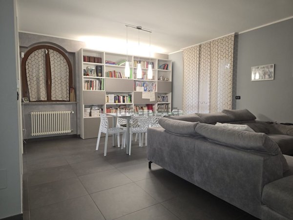 casa indipendente in vendita a Lombardore