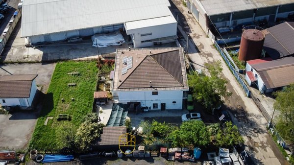 casa indipendente in vendita a Lombardore