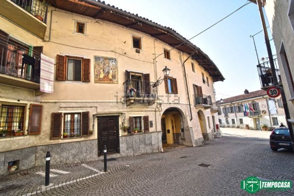 casa indipendente in vendita a Lombardore