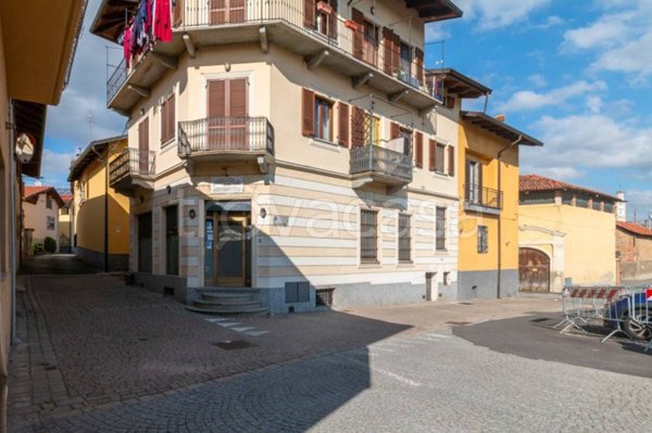 locale commerciale in vendita a Lombardore