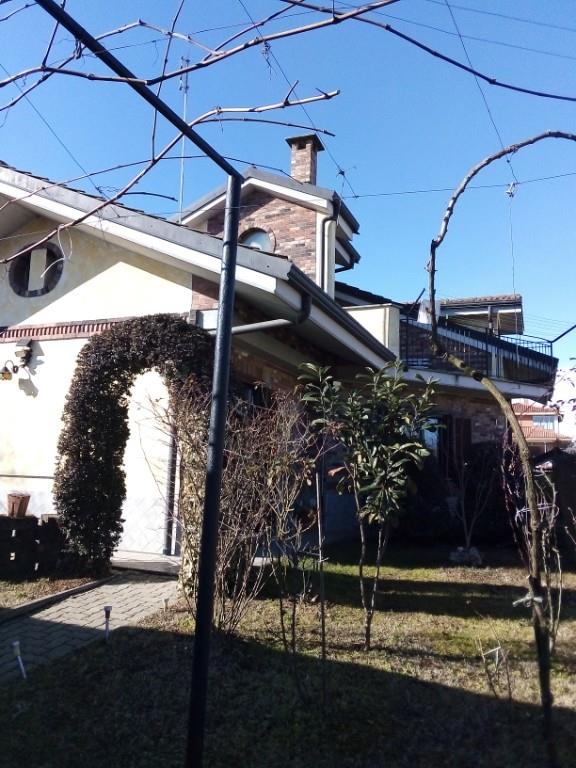 casa indipendente in vendita a Lombardore