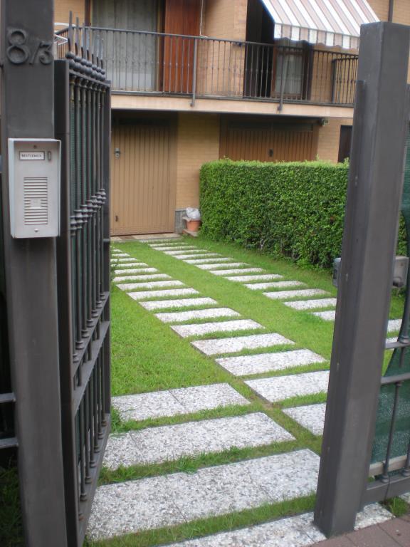 casa indipendente in vendita a Lombardore