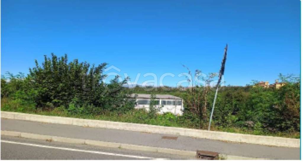 locale commerciale in vendita a Lombardore