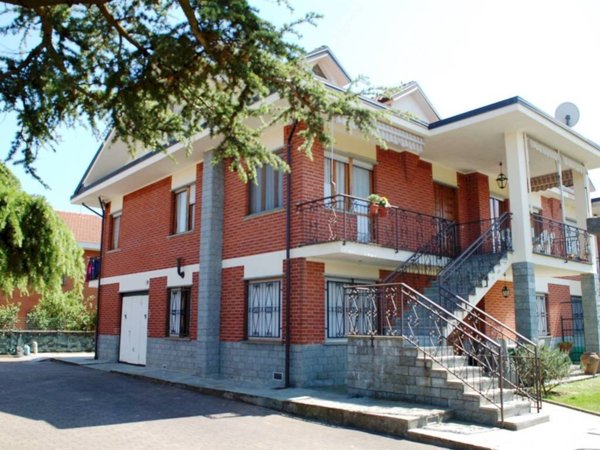 casa indipendente in vendita a Lombardore