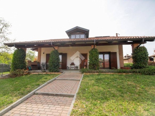casa indipendente in vendita a Lombardore