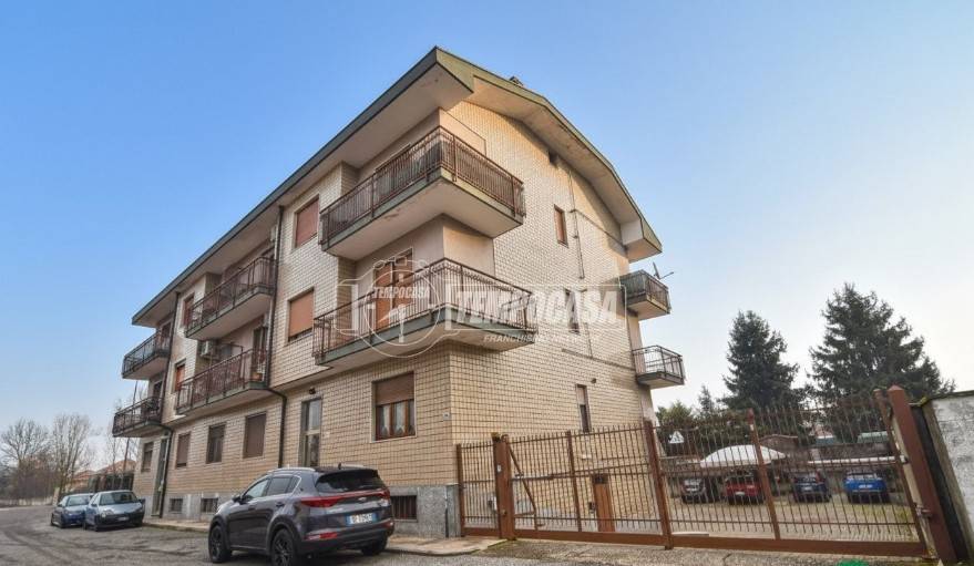 appartamento in vendita a Lombardore