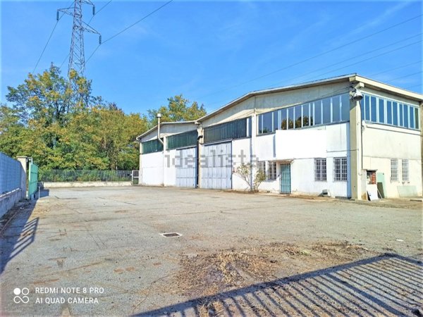 capannone in vendita a Lombardore